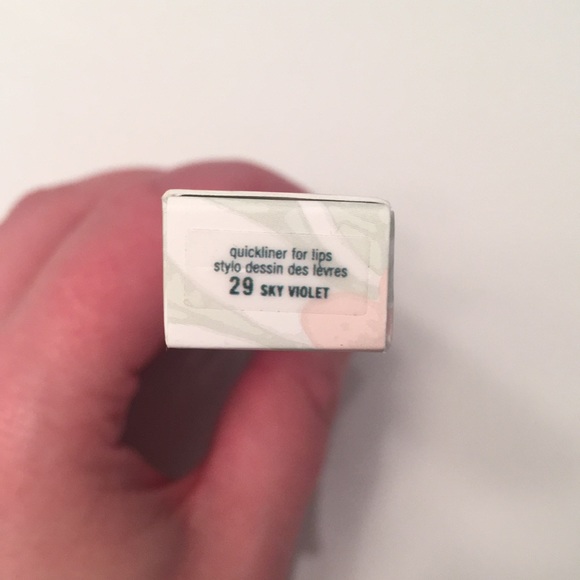 Clinique Quickliner for Lips - Sky Violet - Picture 3 of 3